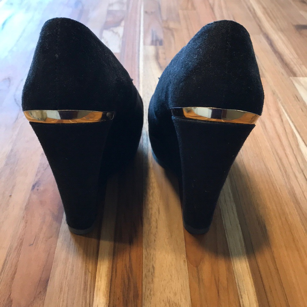 ❤️3/$13❤️ Wedged heels - Picture 3 of 8